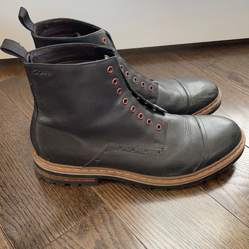 Clarks Men’s Black Leather Lace-up Boots 11.5